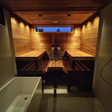 Villa Large House With Personality And Calming View *