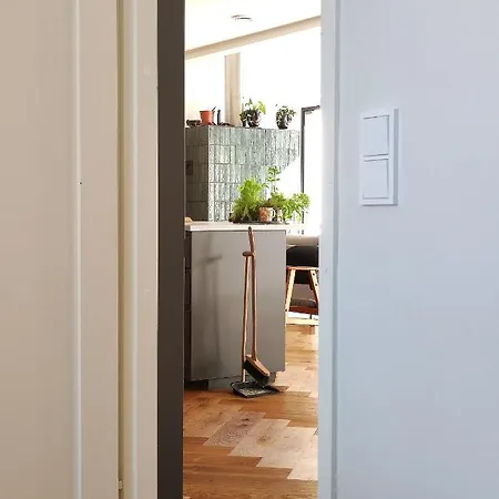Large House With Personality And Calming View * 罗瓦涅米
