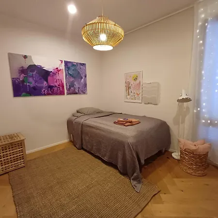 Large House With Personality And Calming View * 罗瓦涅米